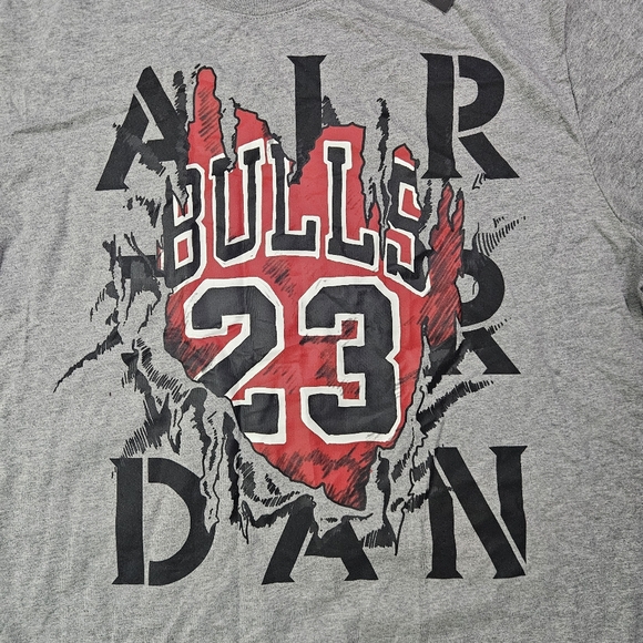NWT Air Jordan Men's XL Bulls 23 T-Shirt basketball - Picture 2 of 7